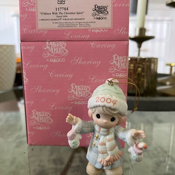 PRECIOUS MOMENTS 2004 ORNAMENT - Picture 3 of 4
